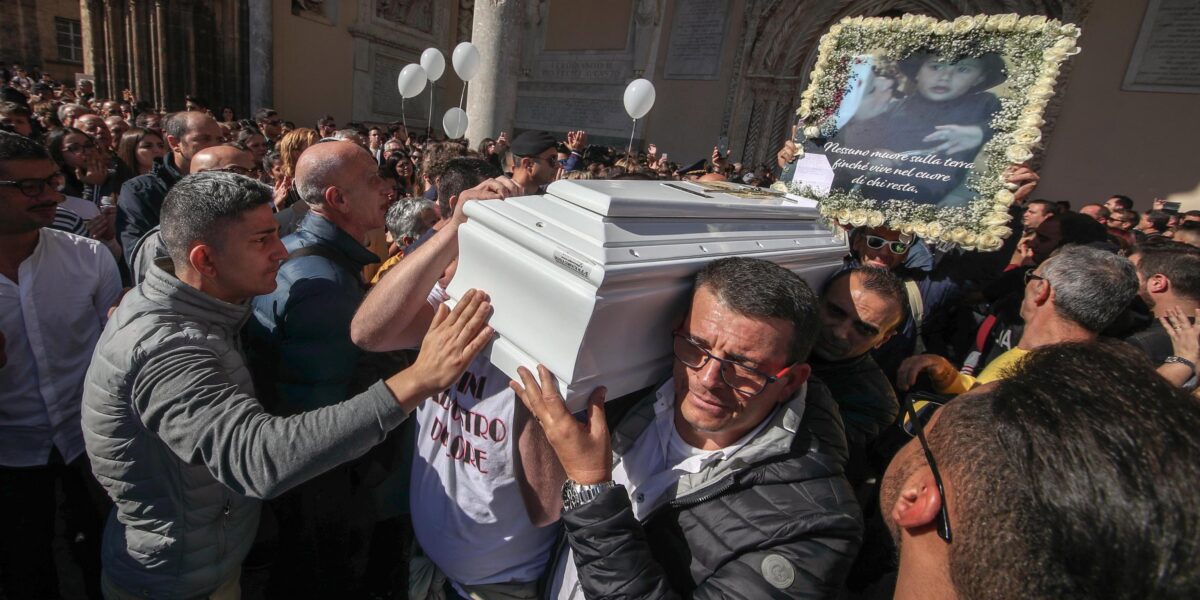 Casteldaccia, la giustizia arriva (quasi) a termine: definitive le condanne per la strage dell’alluvione, ma i familiari gridano “Solo due anni?”